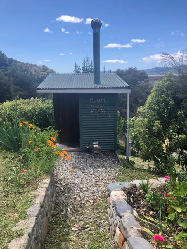 Sunrise Cabin At First Light Rangihaeata Retreat Takaka Extérieur photo