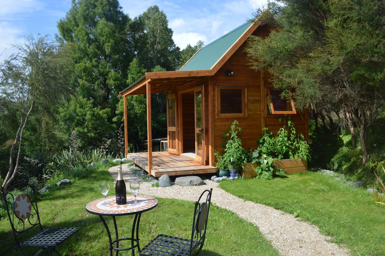 Sunrise Cabin At First Light Rangihaeata Retreat Takaka Extérieur photo